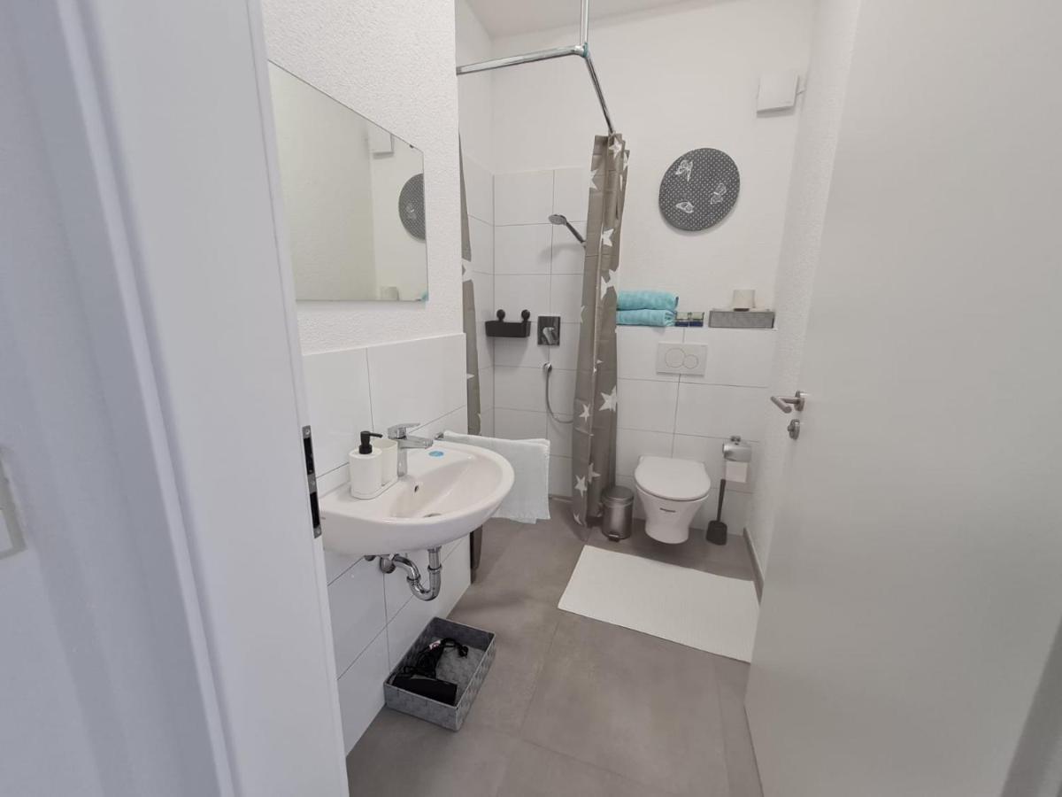 Pension Am Rathaus, 24H Check-In Mundelsheim Екстериор снимка